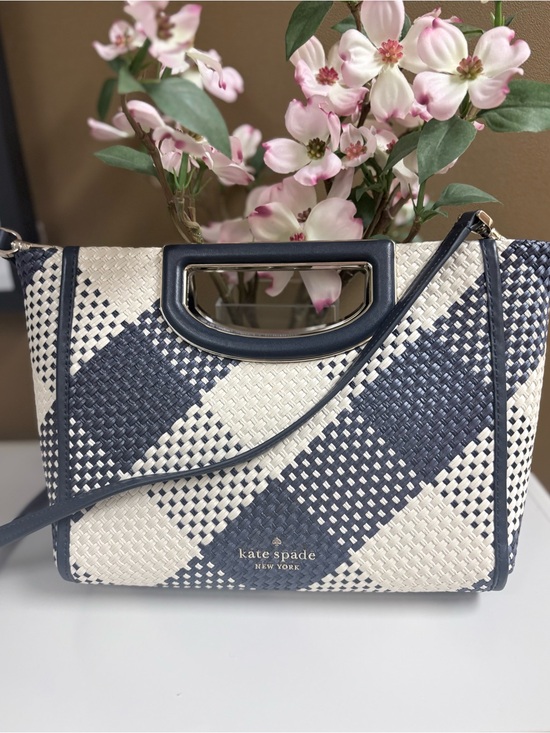 kate spade Handbags - Kate Spade New York Raffia Bag- LNC